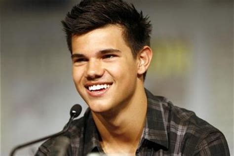 Taylor Lautner, Tait Blum joins football comedy 'Home Team'