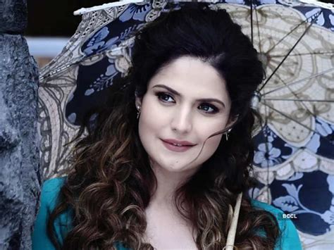 B'wood actress Zareen Khan files FIR against manager over character ...