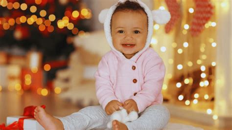 211+ Girl Names Meaning Light for Your Baby Girl - Home Briefings