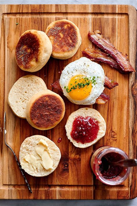 sourdough discard english muffin