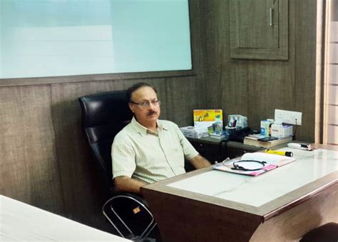About Dr. Aruna Kalra (Gynaecologist and Obstetrician) Hospital