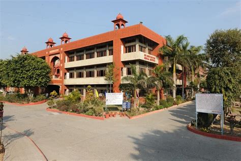 Home | Sri Guru Ram Das Institute of Medical Sciences & Research Centr
