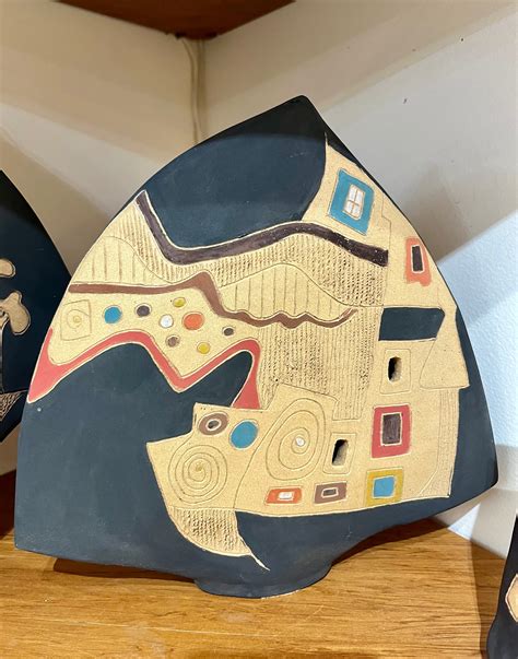 Small Wing Pot - Apartments – Gallery Helena Bay