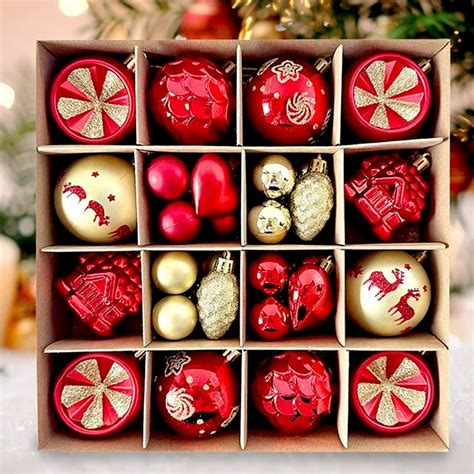 Little Surprise Box Christmas Ornament Decor Set | The Mom Store