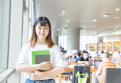 留学生落户上海 谁说只有最高学历才要学历认证？ - 知乎