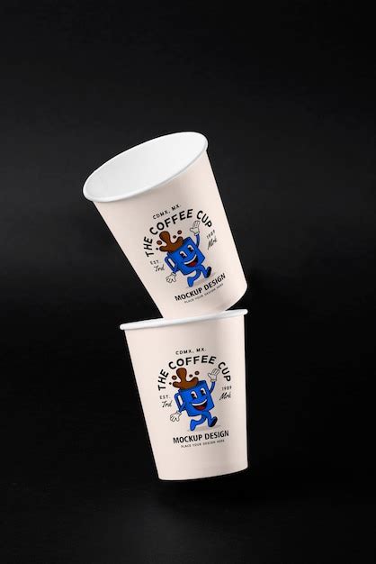 Levitating paper cup mockup | Premium PSD