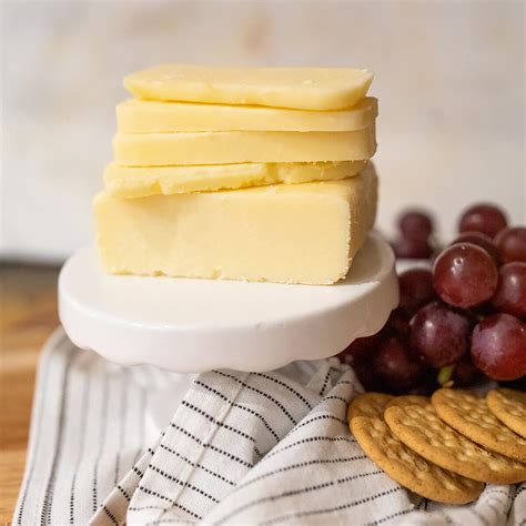 4 Year Extra Sharp White Cheddar :: Hatville Deli [ Philadelphia, PA ...