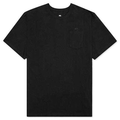 Sportswear Premium Essentials Pocket T-Shirt - Black – Feature