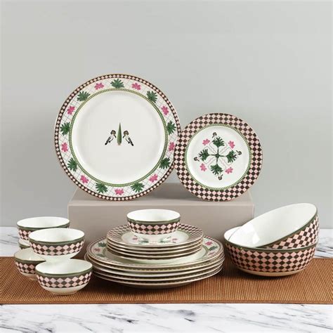 30 Wedding Anniversary Gifts For Couple Ideas To Gift For Each Year's ...