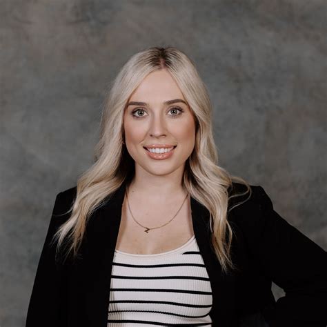 Zoe Gray | Lodge Real Estate