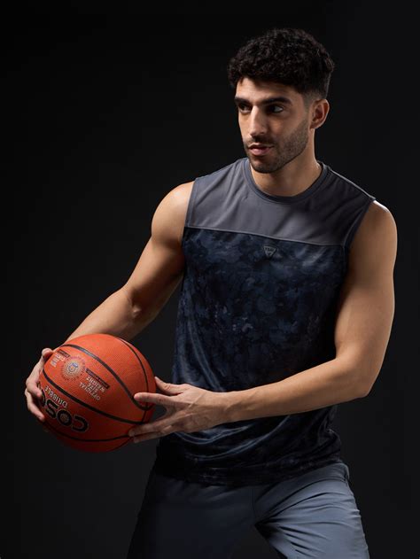 Men Solid Slim Fit Round Neck Sports Innerwear Vest with TECHNOCOOL+