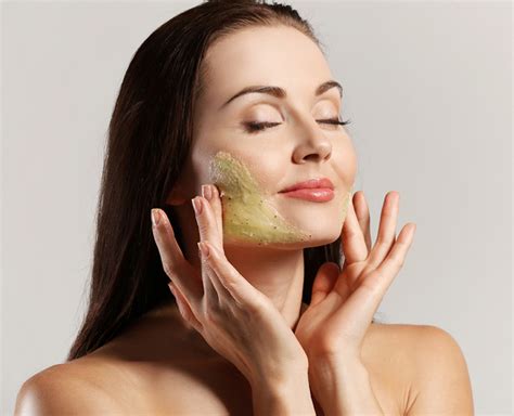 Try These 5 Homemade Face Packs To Get Rid Of Facial Hair | Herzindagi