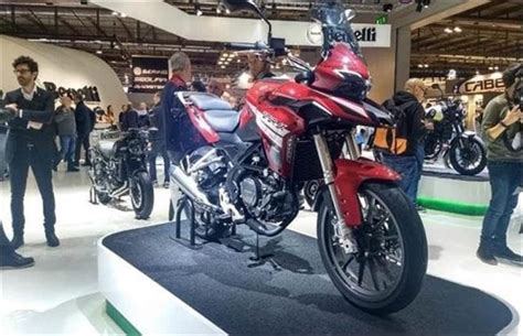 EICMA 2018 के दौरान पेश हुई Benelli TRK 250 एडवेंचर टुअरर बाइक ...