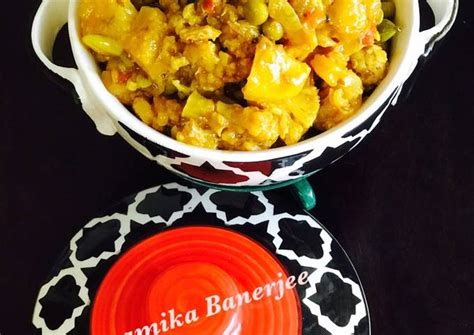 Cauliflower and Prawns Masala Curry 🍛 Recipe by Anamika Banerjee - Cookpad