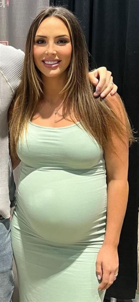 Cassie lee pregnant : r/PregCelebs