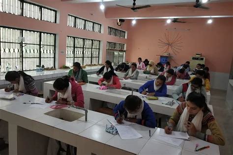Kamla Nehru Institute of Physical and Social Sciences Sultanpur Campus ...