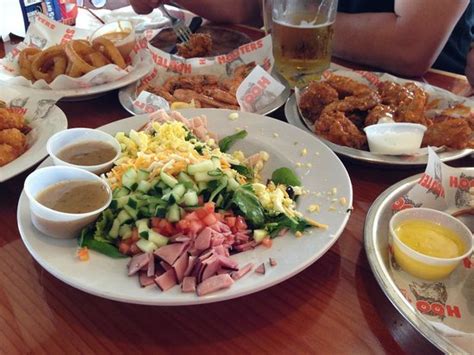 HOOTERS, Lexington - Menu, Prices & Restaurant Reviews - Tripadvisor