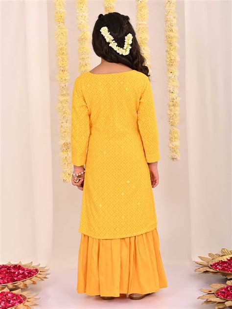 VASTRAMAY Girls' Yellow Embellished Kurta Palazzo Set – vastramay