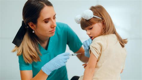 Tetanus vaccine: Know who needs it | HealthShots