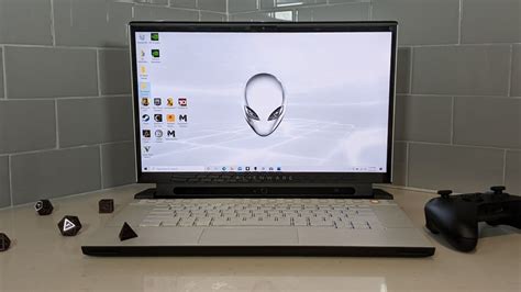 Alienware MX-15 的图像结果