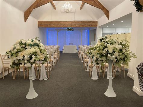 THE ANGEL HOTEL (Privett) - Hotel Reviews, Photos, Rate Comparison ...