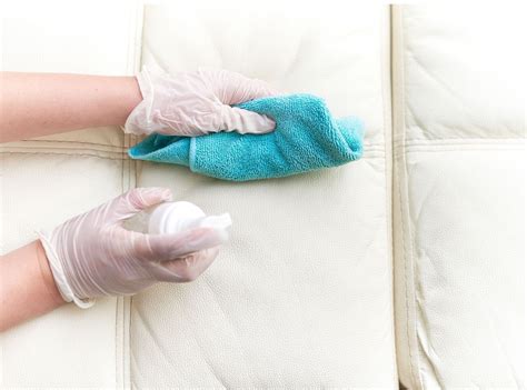 How To Remove Alcohol Stain From Leather Bag? — High On Leather