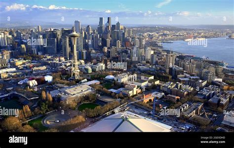 Seattle Aerial View 的图像结果