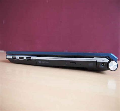 Acer Aspire Timelinex 5830TG - Affordable Sandy Bridge laptop Review