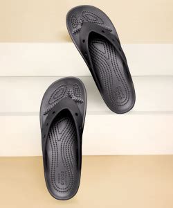 CROCS Women Women's Classic Platform Flip Flops - Buy CROCS Women Women ...