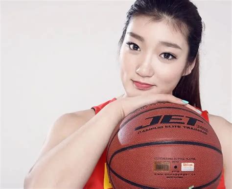 李梦全场62分6篮板4抢断，她是中国女篮的“勒布朗梦”_运动家_澎湃新闻-The Paper
