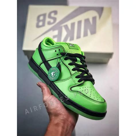 THE POWERPUFF GIRLS X NIKE SB DUNK LOW BUTTERCUP MEAN GREEN BUTTER CUP ...