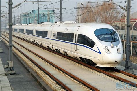 安徽等多地高铁晚点超3小时，有乘客错过考试：等了3年，不考无法转正-早报_zaobao.cn