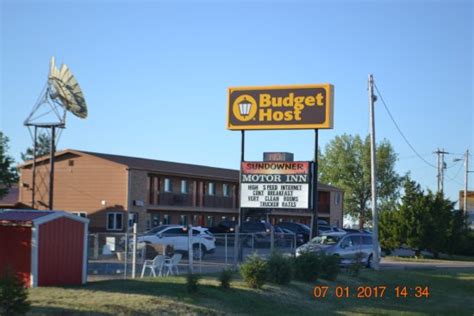 BUDGET HOST SUNDOWNER (Kadoka) - Motel Reviews, Photos, Rate Comparison ...