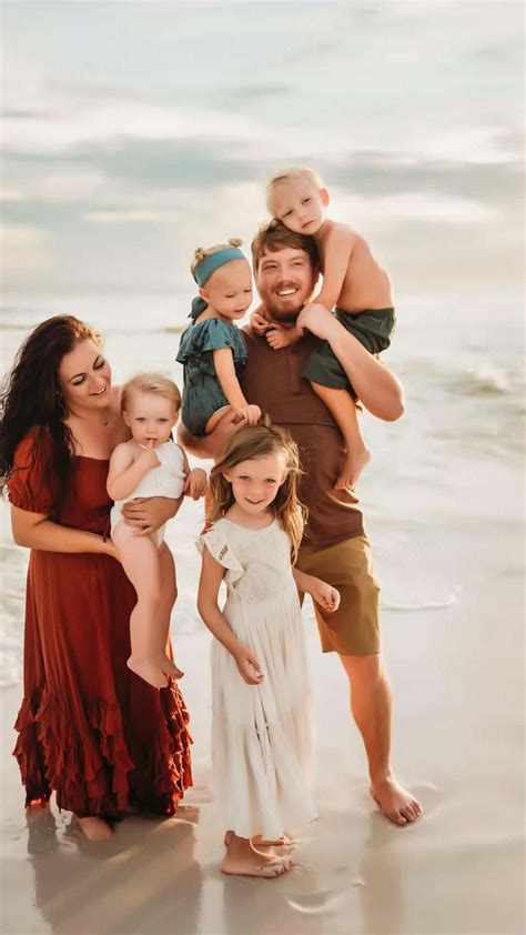 Download Spend Quality Time with the Family at the Beach | Wallpapers.com