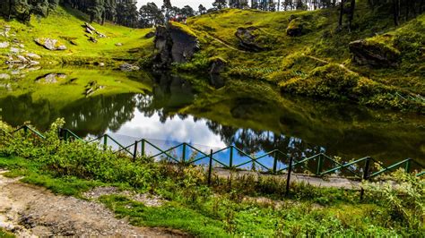 Paragliding Over Bir-Billing To See Jibhi's Beauty, Himachal's Hidden Gem