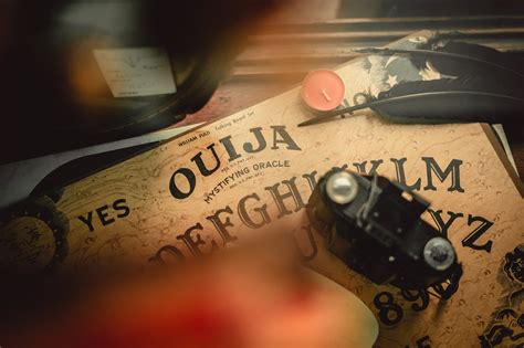 Ouija Boards Online: The 4 Best Websites (A Review)