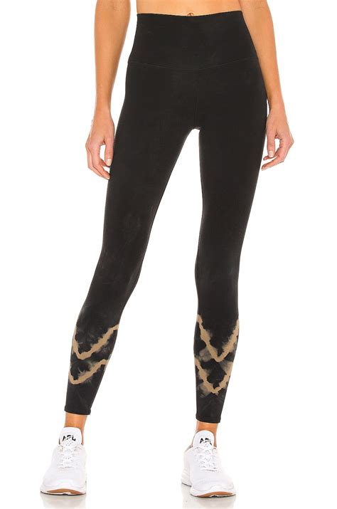 Electric & Rose Sunset Legging in Onyx & Honey | REVOLVE