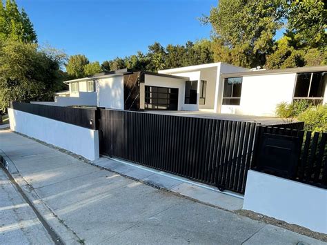 Electric Driveway Gate Repair, Automatic Gates Repair & Install