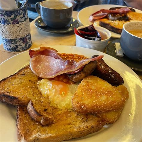 PAMPHILL DAIRY FARM SHOP & RESTAURANT, Wimborne Minster - Restaurant ...