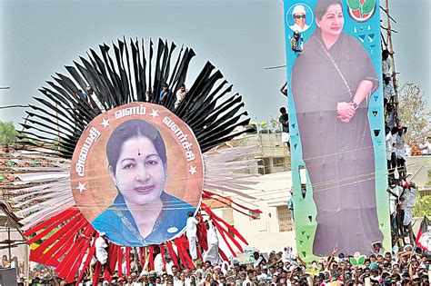 Jaya Flays MK Flip-flop on Congress