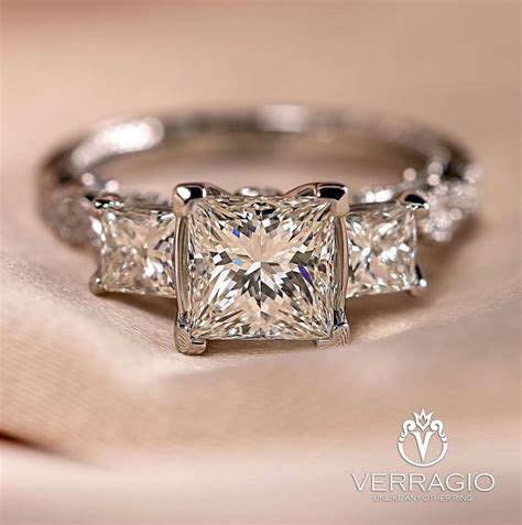 Pop the Question With a Princess-cut Diamond Ring to Woo Your Lady-love