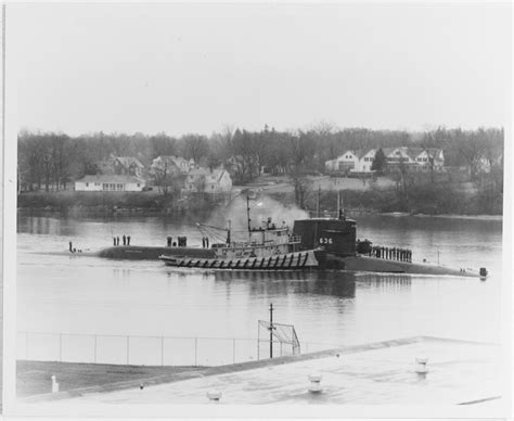 NH 82322 USS NATHANAEL GREENE (SSBN-636)