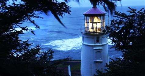 How to visit and climb inside 9 Oregon Coast lighthouses