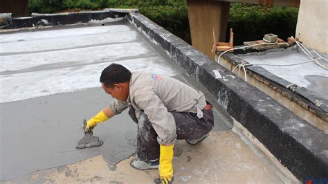 房顶漏水怎么办？屋顶用什么材料做防水补漏维修处理最好 - 优久防水百科