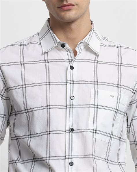 Buy White Textured Check Slim Fit Casual Shirt Online at Muftijeans