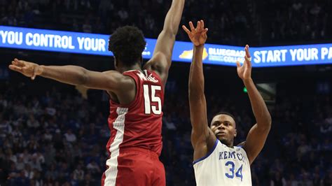 Kentucky vs Arkansas basketball: Reeves, Wildcats win 12th SEC game
