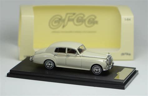 GFCC 1:64 1955 Royce Silver Cloud Limited Edition 499 | Cocoland Toys