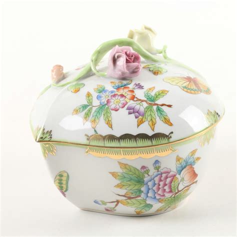 Herend Hand-Painted "Queen Victoria" Porcelain Trinket Box | EBTH