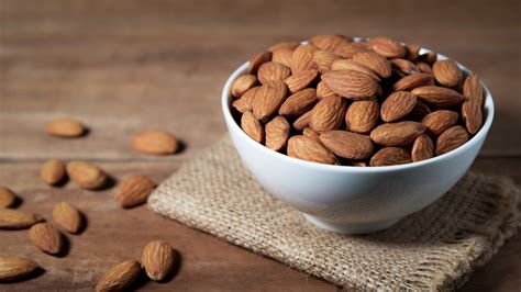 manfaat almond buat ibu hamil