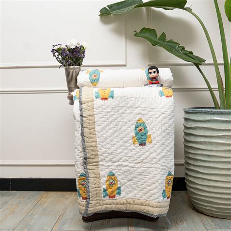 Space Ride Reversible Cotton Quilt for Kids – MuddnMe– muddnme